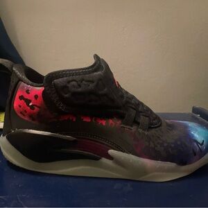 Jordan Kids' Grade School Zion 3 Basketball Shoes